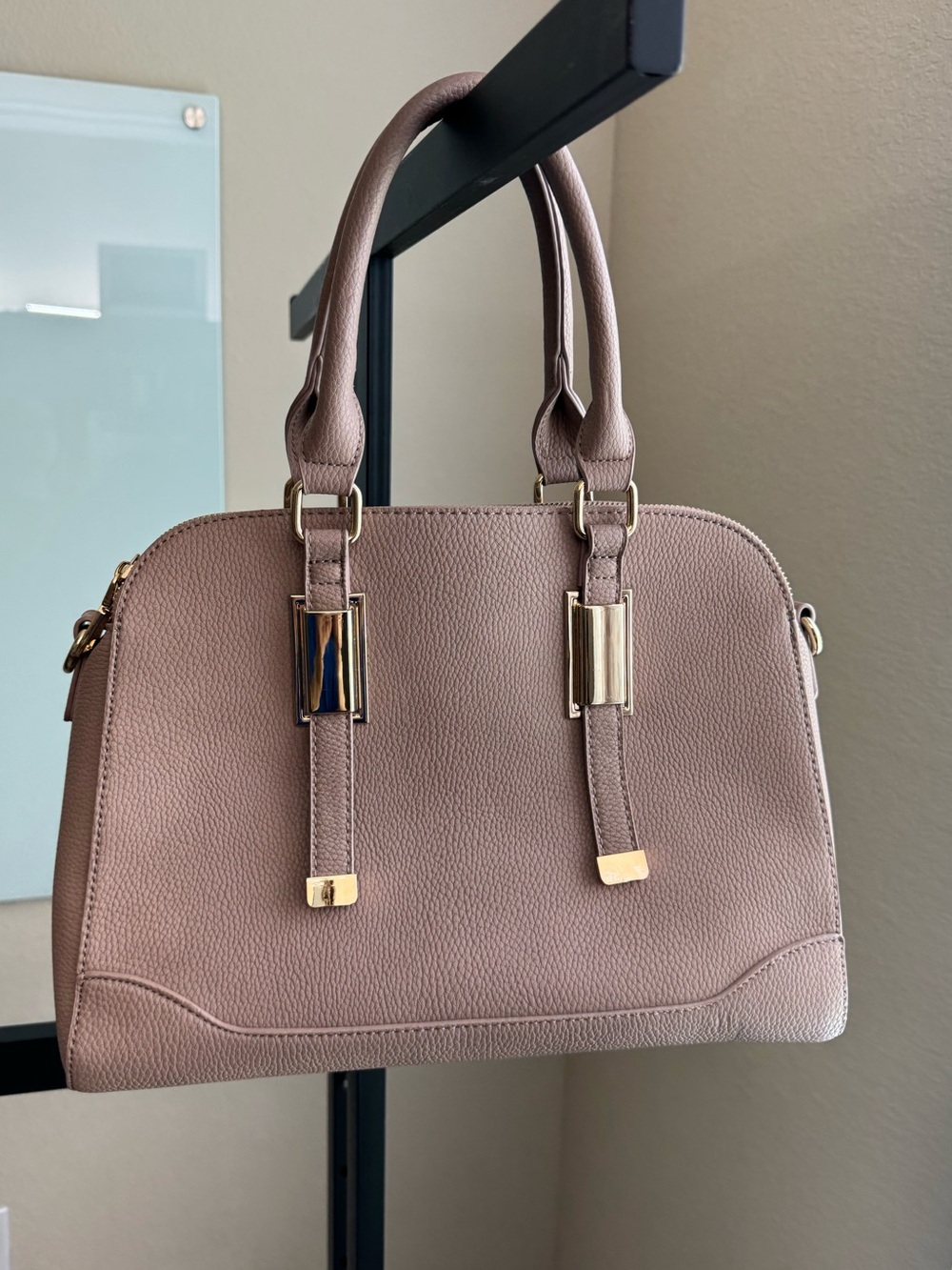 Elegant Beige Pink Handbag